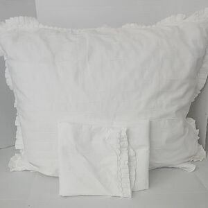 Noble Excellence Luxurious Ivory Ruffled Crochet Trim Cotton Standard Pillowcase
